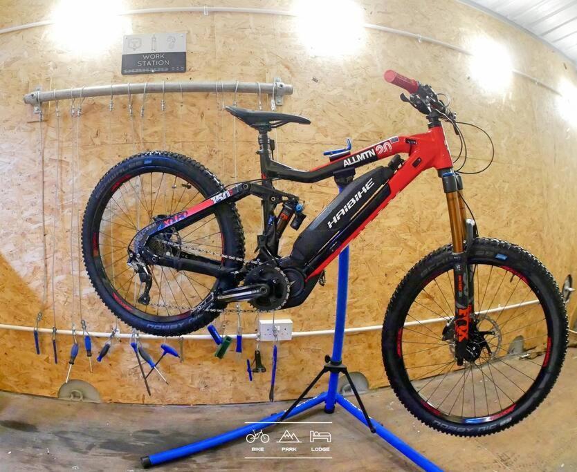 Bike Park Lodge #2 Merthyr Tydfil Eksteriør bilde