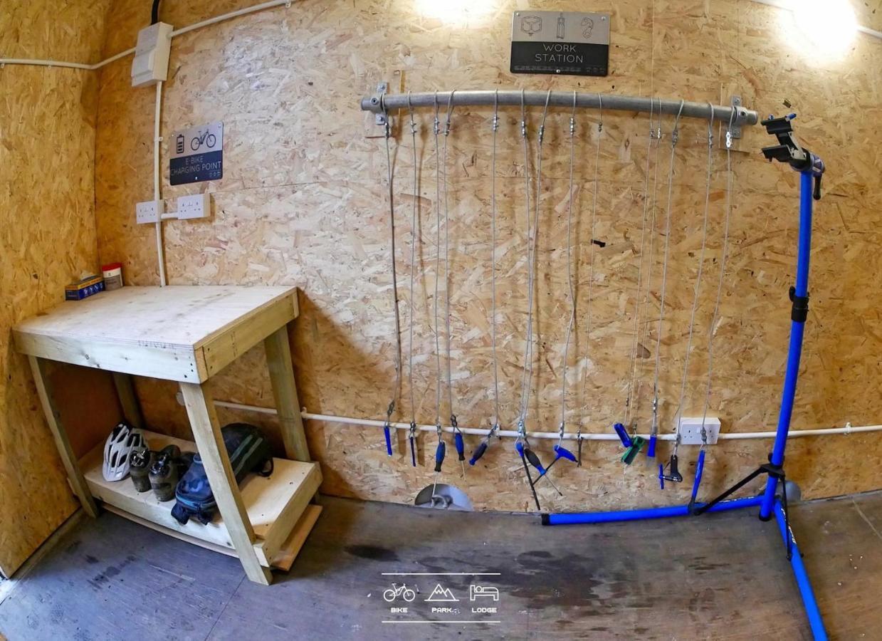 Bike Park Lodge #2 Merthyr Tydfil Eksteriør bilde